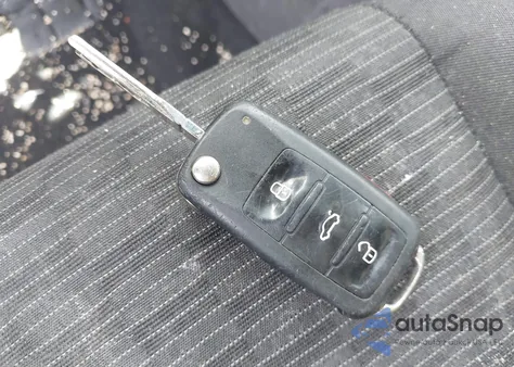 2013 Volkswagen Tiguan S z USA, uszkodzony, nr VIN WVGAV3AX5DW620778